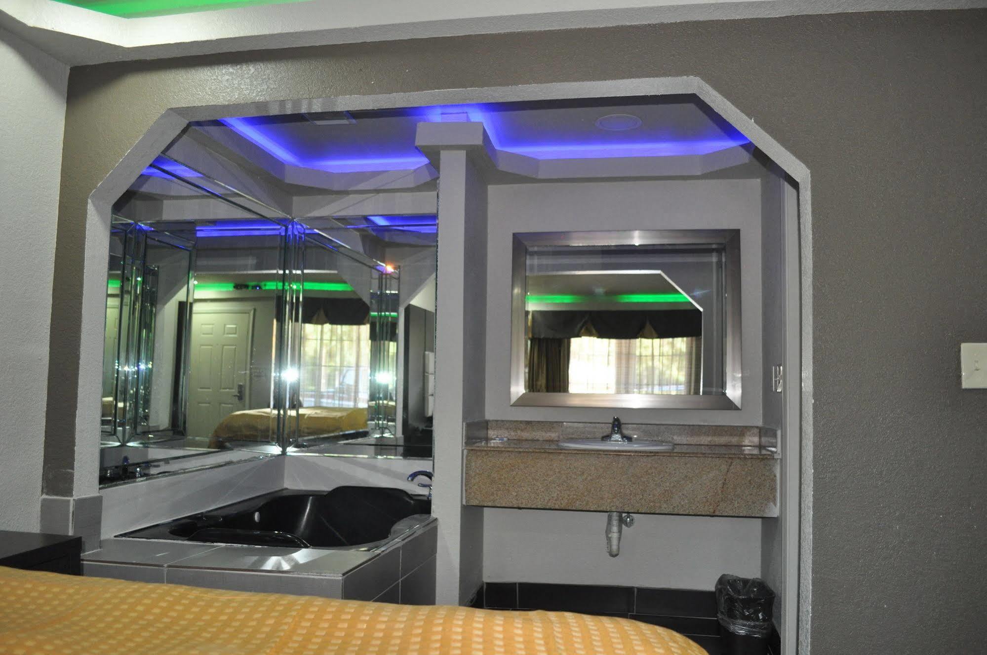 Palace Suites Dallas Exterior photo